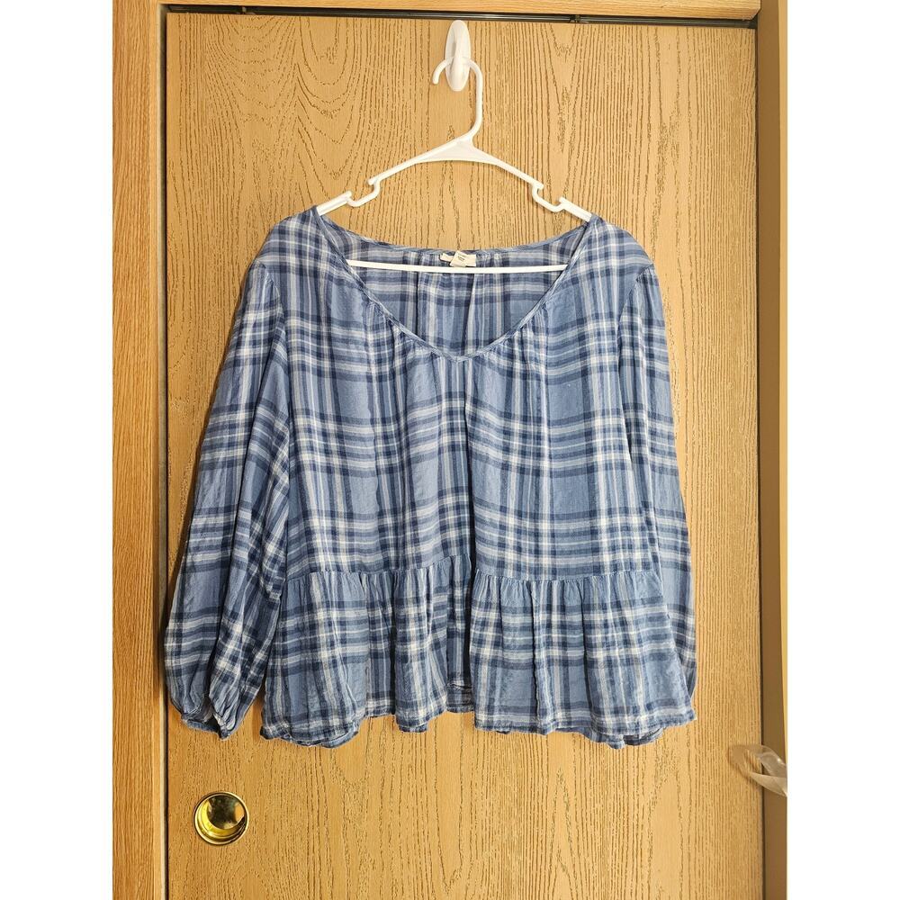A.n.a. XL blue plaid cropped blouse. Lightweight. 3/4 sleeves.